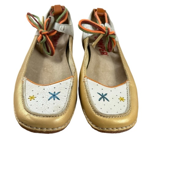 CAMPER, closed toe, multi color, flat, w/ tie closure, moccasin sz 37 (6.5) - Picture 5 of 8